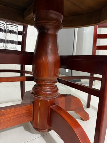 តុបាយ មានកៅអី8
