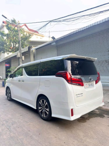 មហាថ្មីAlphard 2019 Executive Lounge full option ឡានប្រើផ្ទាល់ខ្លួន