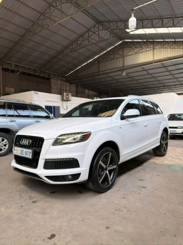 មកដល់ហើយឡានស្អាត Audi Q7 Year 2011 S line ម៉ាស៊ីនម៉ាស៊ូត ម្ចាស់ដើម