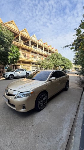 ឡានលក់ Camry012 hb មាស ឡានអត់បុកអត់ប៉ះ ធានាឡានស្អាត តំលៃ 15500$ ចរចាទីតាំងផ្សារថ្មី