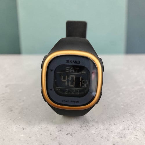 នាឡិកាDigitalបែបSport water resistant 12$ freeដឹក