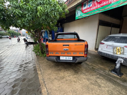 ឡានលក់Ford 2016 Wildtrakថ្មីណាស់