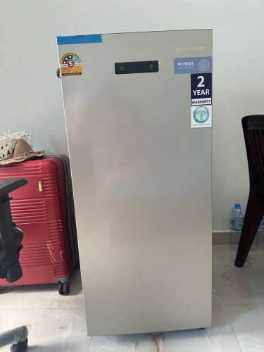 ទូរបង្កក់ Freezers