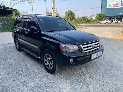 លក់រថយន្ត Highlander 05 ប៉ុង1 ម៉ាសុីនV4 តម្លៃ16500$ ចរចាបាន💰😍
