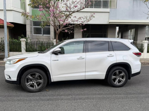 ក្រដាសពន្ធ​ Highlander limited 2014 hybird