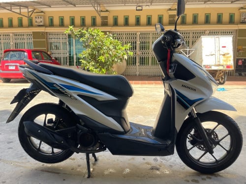 លក់ម៉ូតូ Honda Beat 026 មានកាតគ្រីត្រឹមត្រូវ