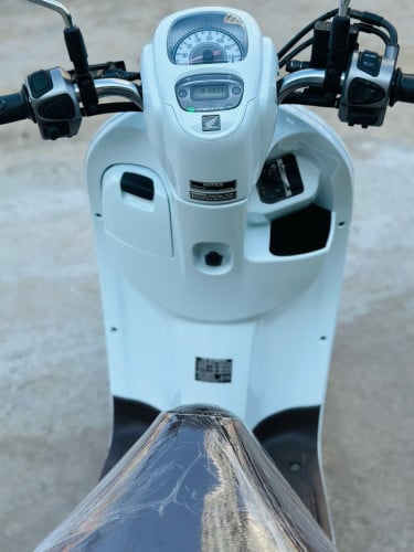 ផែនម៉ូតូស្អាតខ្ចី HONDA SCOOPY I 021ក្រុមហ៊ុនNCX ម៉ាស៊ីនអេមហាប់នែនស្ងាត់សំណុំហ្សីន95%ជិះស្រួលមានពន្ធ