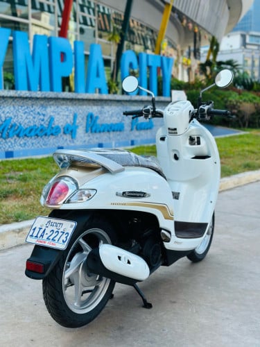 ផែនម៉ូតូស្អាតខ្ចី HONDA SCOOPY I 021ក្រុមហ៊ុនNCX ម៉ាស៊ីនអេមហាប់នែនស្ងាត់សំណុំហ្សីន95%ជិះស្រួលមានពន្ធ