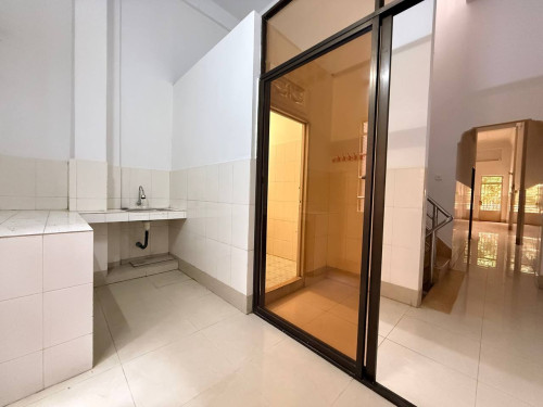ហាងជួលនៅជិតទួលទំពូង House for rent near Toul Tumpoung