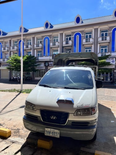 លក់ Hyundai Libero ឆ្នាំ 2005  លក់បន្ទាន់