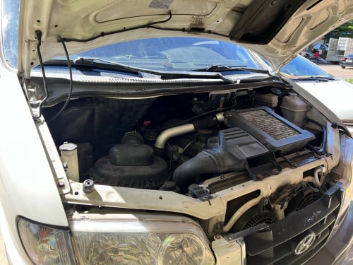 លក់ Hyundai Libero ឆ្នាំ 2005  លក់បន្ទាន់