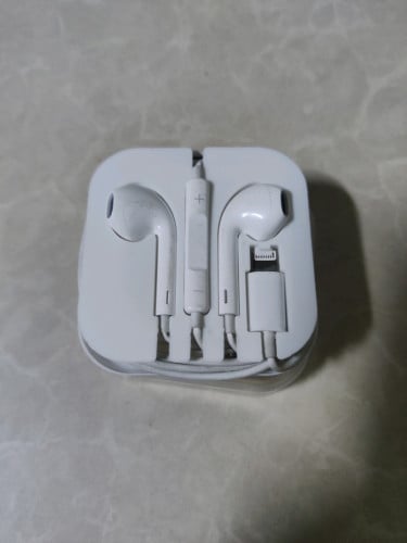 កាសដុយiphone7 ឡើង២$(មិនមែនកាសស៊ីនទេ)