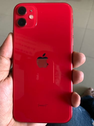 លក់ iPhone 11 64gb មានស្កែន