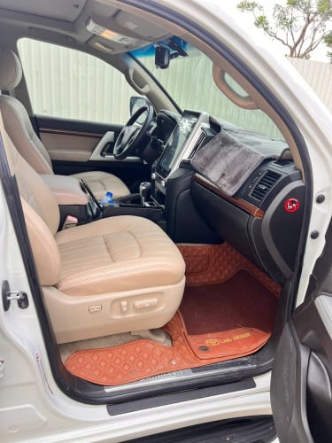លក់ប្រញាប់Land Cruiser 2008 ឡើងមុក 2024