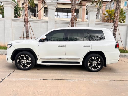 លក់ប្រញាប់Land Cruiser 2008 ឡើងមុក 2024