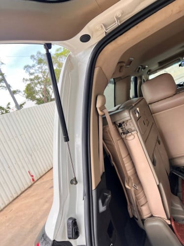លក់ប្រញាប់Land Cruiser 2008 ឡើងមុក 2024