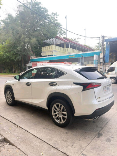 ធានាឡាន គ្មានកន្លែងទាស់Lexus Nx 200T 2016 Luxury ប៉ុង2 Button 5 ម្ចាស់ដេីម