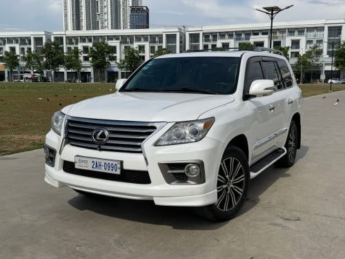 ឡានលក់ LX570 full option USA