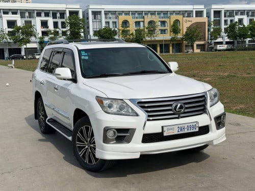ឡានលក់ LX570 full option USA