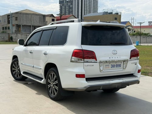 ឡានលក់ LX570 full option USA