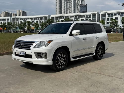 ឡានលក់ LX570 full option USA