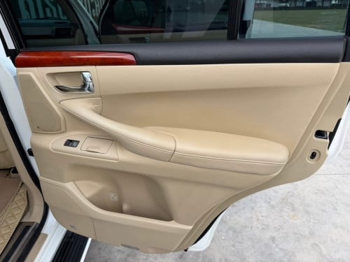 ឡានលក់ LX570 full option USA