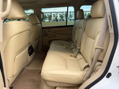 ឡានលក់ LX570 full option USA