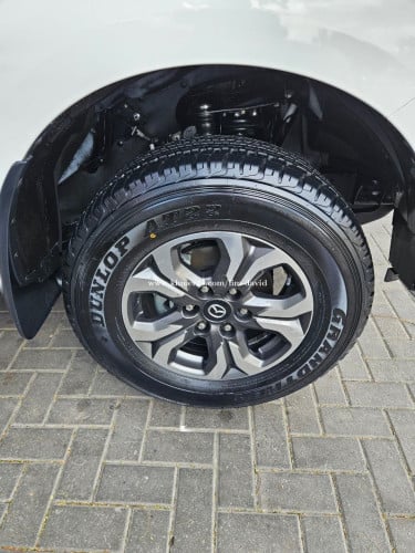 ម្ចាស់ដេីមថ្មីណាស់ Mazada Thunder Full option 3.2L