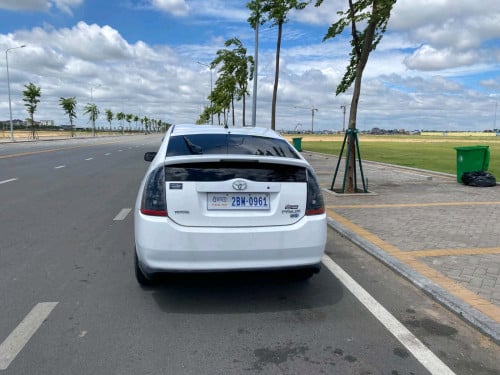 ឡានស្អាត Prius ឆ្នាំ2006