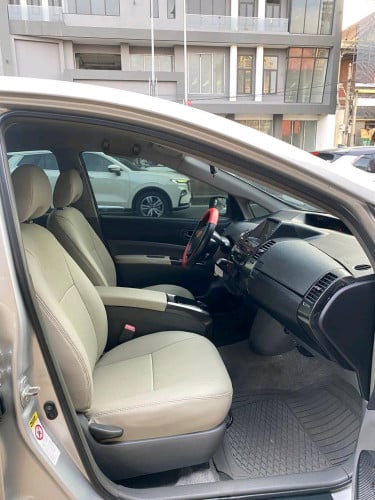 ឡានស្អាត Prius 2007 Half full ម្ចាស់ដើម