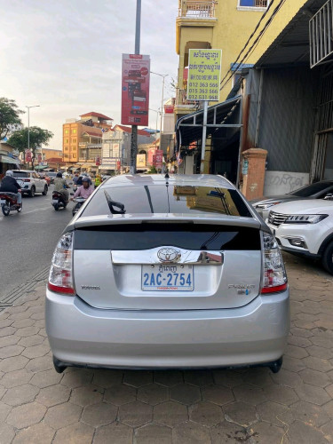 ឡានស្អាត Prius 2007 Half full ម្ចាស់ដើម