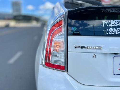 𝗧𝗼𝘆𝗼𝘁𝗮 Prius Option 3Model : 2012 ពណ៌ សកាំមៃ
