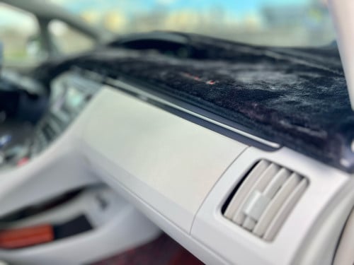 𝗧𝗼𝘆𝗼𝘁𝗮 Prius Option 3Model : 2012 ពណ៌ សកាំមៃ