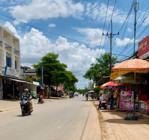 ដីអាជីវកម្ម ១គីឡូ ពីផ្សារចាស់ Pub Street ក្នុងក្រុងសៀមរាប