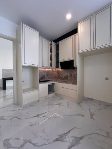 វីឡាឃ្វីនម៉ូដថ្មី Queen Modern Villa សម្រាប់លក់