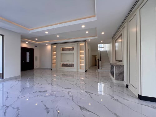 វីឡាឃ្វីនម៉ូដថ្មី Queen Modern Villa សម្រាប់លក់