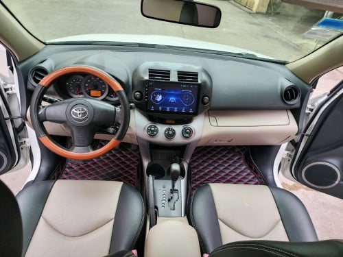 លក់RAV4 ឆ្នាំ06ប៉ុង១.រំលោះសុទ្ធរឺវ៉ៃដូរបាន.គ្រប់សារីនឹងខេត្ត