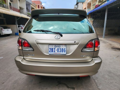 លក់ RX300 ខច ឆ្នាំ03ហ្វូល ម្ចាស់ទី១ មានរំលោះសុទ្ធរឺវ៉ៃដូរបានគ្រប់សារីគ្រប់ខេត្ត