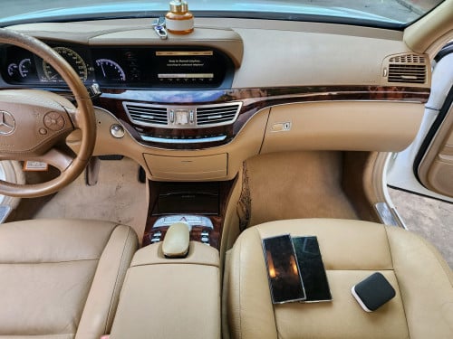 លក់​ S300 ឆ្នាំ012 VIP ទ្វាបុឺត៥  ម្ចាស់ទី១ មានរំលោះសុទ្ធរឺវ៉ៃដូរបានគ្រប់សារីគ្រប់ខេត្ត