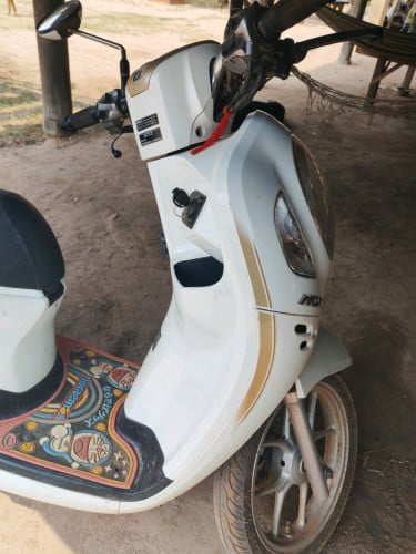 លក់scopy 021នៅស្អាត (ខូច កុងទ័រ )ម៉ាសុីនតាន់មិនដែលដោះ ប្រើផ្ទាល់