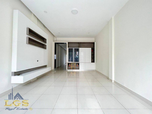 ផ្ទះ​អាជីវកម្ម សម្រាប់ជួល|Shop House For Rent.