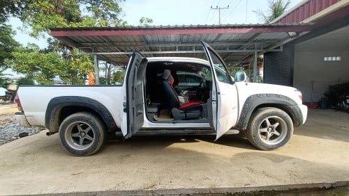 ឡាន Tacoma 2008 ទ្វាហែក លក់បន្ទាន់