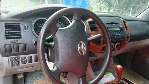 ឡាន Tacoma 2008 ទ្វាហែក លក់បន្ទាន់