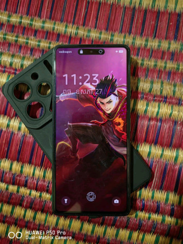 ចង់លក់ TECNO POVA 6PRO មួយសំណុំហ្ស៊ីន