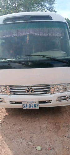 មានលក់រថយន្ត toyota custerម៉ាស៊ីនធំទួលវែង