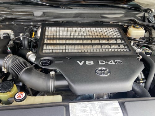 លក់Toyota Landcruiser 018ម៉ាស៍ូតក្រដាស់ពន្ធ