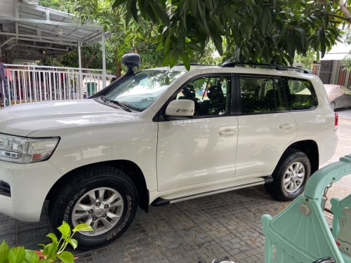 លក់Toyota Landcruiser 018ម៉ាស៍ូតក្រដាស់ពន្ធ