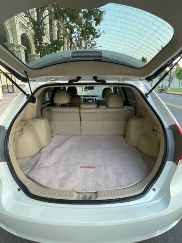 ឡានលក់ Toyota Vanza 2010 V4 pong1 full option👉បើកតំបូល សោរប្រើស្មាតឃី