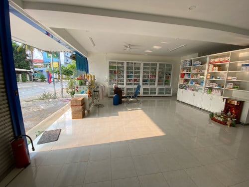 🏡 ផ្ទះអាជីវកម្មសម្រាប់ជួល