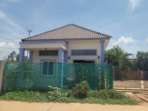 🏦House Available for Urgent Sale at a Special Price (Negotiable).